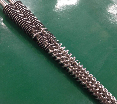 Cincinnati CM65 conical twin screws and barrel