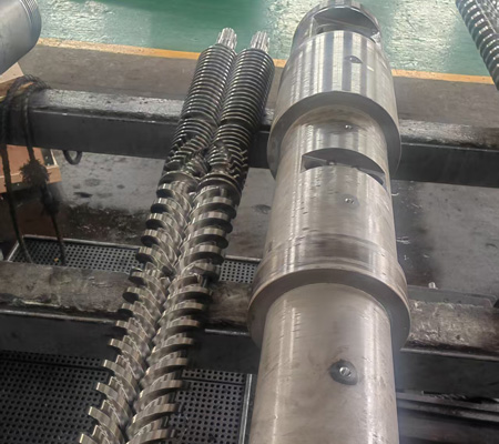 Cincinnati Milacron CM65 Twin Screws and Barrel