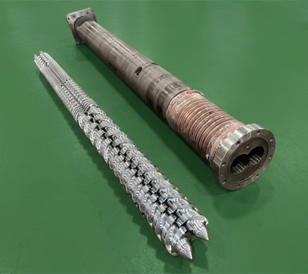 Krauss Maffei KMD90 26D twin screws and cylinder